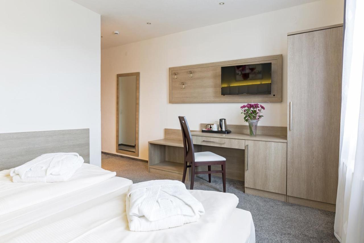 Bavaria Hotel Muenchner Hof Superior สตุตการ์ต ห้อง รูปภาพ